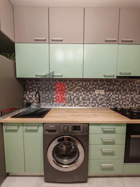 Pacii Apartament cu doua camere de vanzare - cu centrala-mobilat si utilat