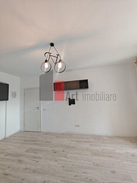 Pacii Apartament cu doua camere de vanzare - cu centrala-mobilat si utilat