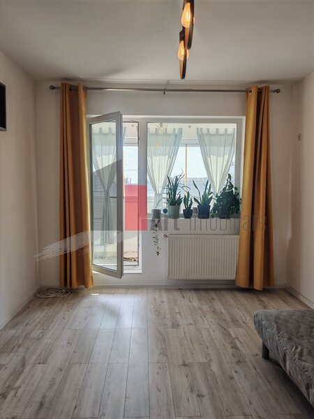 Pacii Apartament cu doua camere de vanzare - cu centrala-mobilat si utilat